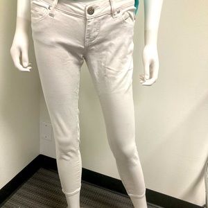 Celebrity Blues Jeans (White)